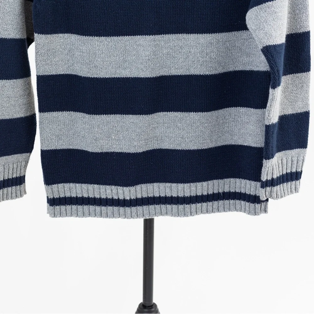 The Children’s Place gray & navy horizontal cotton 1/4 zipper sweater size 7/8